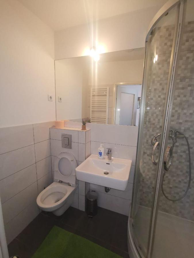 Tiny Apartment In City Center ซาเกร็บ ภายนอก รูปภาพ