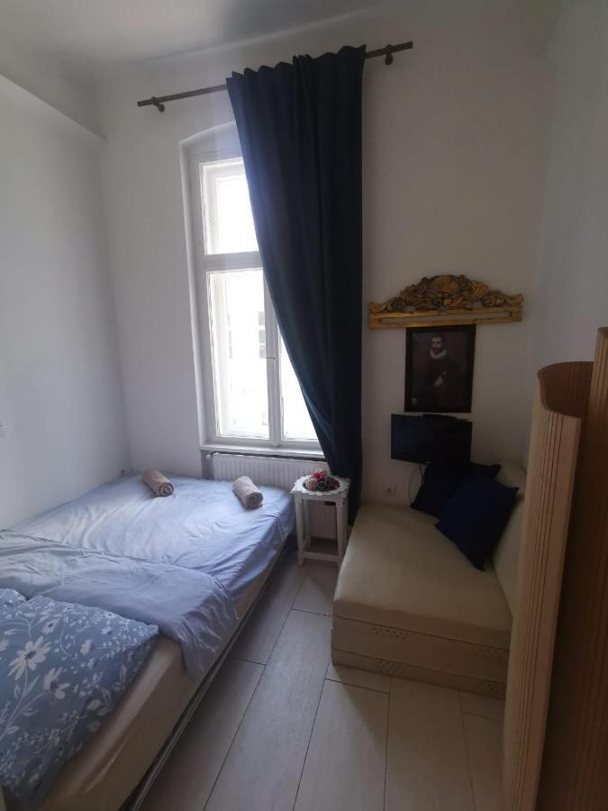 Tiny Apartment In City Center ซาเกร็บ ภายนอก รูปภาพ